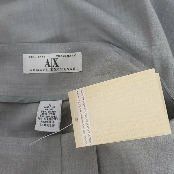 Armani Exchange front zippered skirt size 6 New - Picture 4 of 5